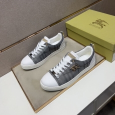 Burberry Low Shoes